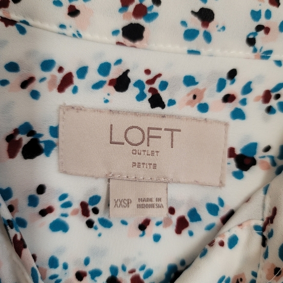 Loft Blouse XXSP Petite White Floral Long Sleeve Henley High Low - Picture 7 of 8